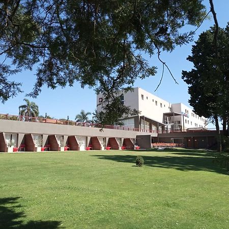 Amerian Villa Del Dique Bagian luar foto