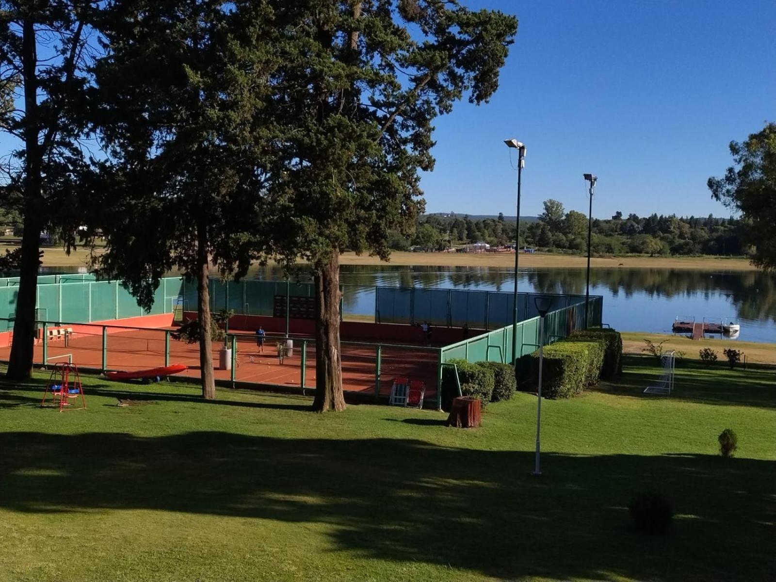 Amerian Villa Del Dique Bagian luar foto