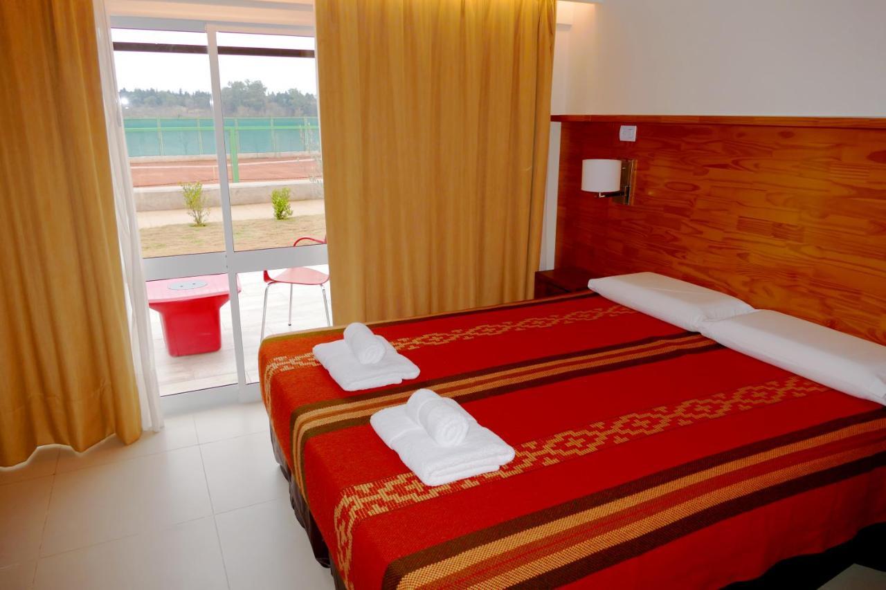 Amerian Villa Del Dique Bagian luar foto